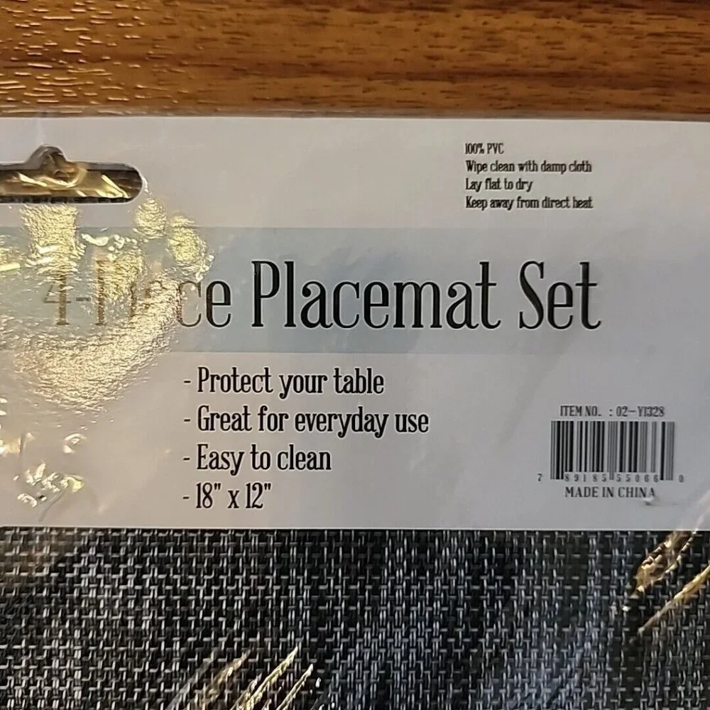 4 Piece Black/White Placemat Set 12x 18 Inch Household Trends EZ Wipe Clean
